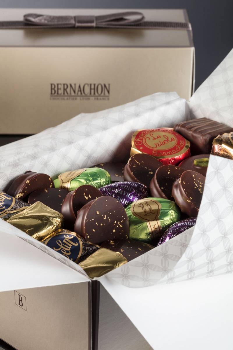 Boîte assortiment de chocolats haut de gamme Paris 6 - Artisan chocolatier  haut de gamme à Paris - BERNACHON