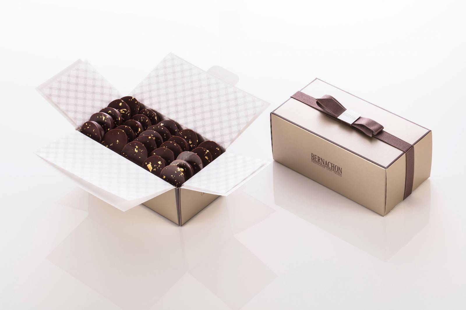 Meilleur Coffret chocolat à offrir et personnalisé haut de gamme de qualité  Paris Tour Eiffel - Artisan chocolatier haut de gamme à Paris - BERNACHON